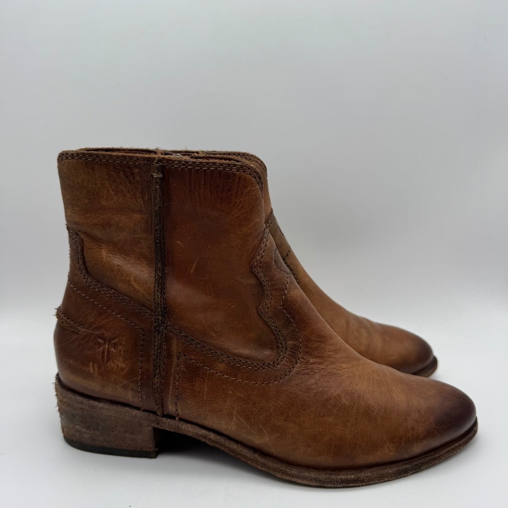 Frye Ray Seam Western Leather Ankle Boots Cognac‎ Brown Pointed Toe Side Zip